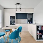 Charming Aprtment With Balcony - Buttes Chaumont