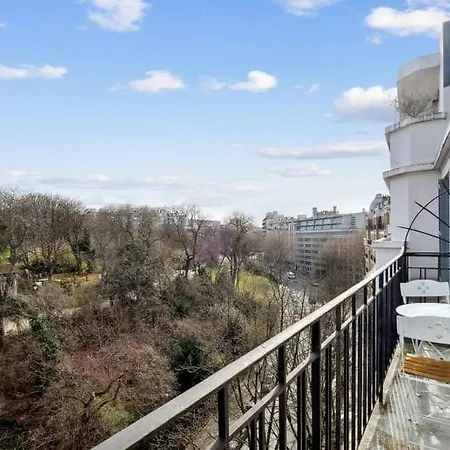 Charming Aprtment With Balcony - Buttes Chaumont Apartment *