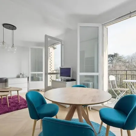 Charming Aprtment With Balcony - Buttes Chaumont * Parigi