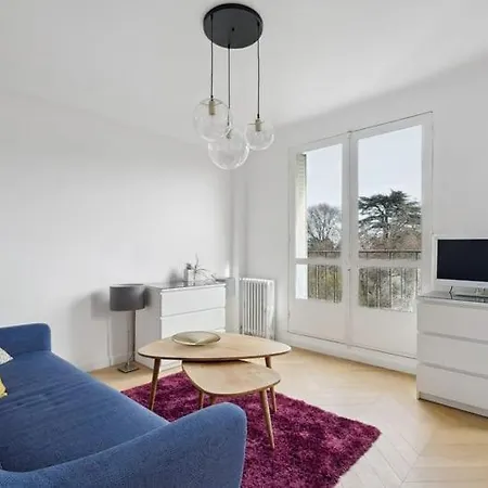Charming Aprtment With Balcony - Buttes Chaumont Appartamento *