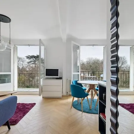 Charming Aprtment With Balcony - Buttes Chaumont Appartamento Parigi